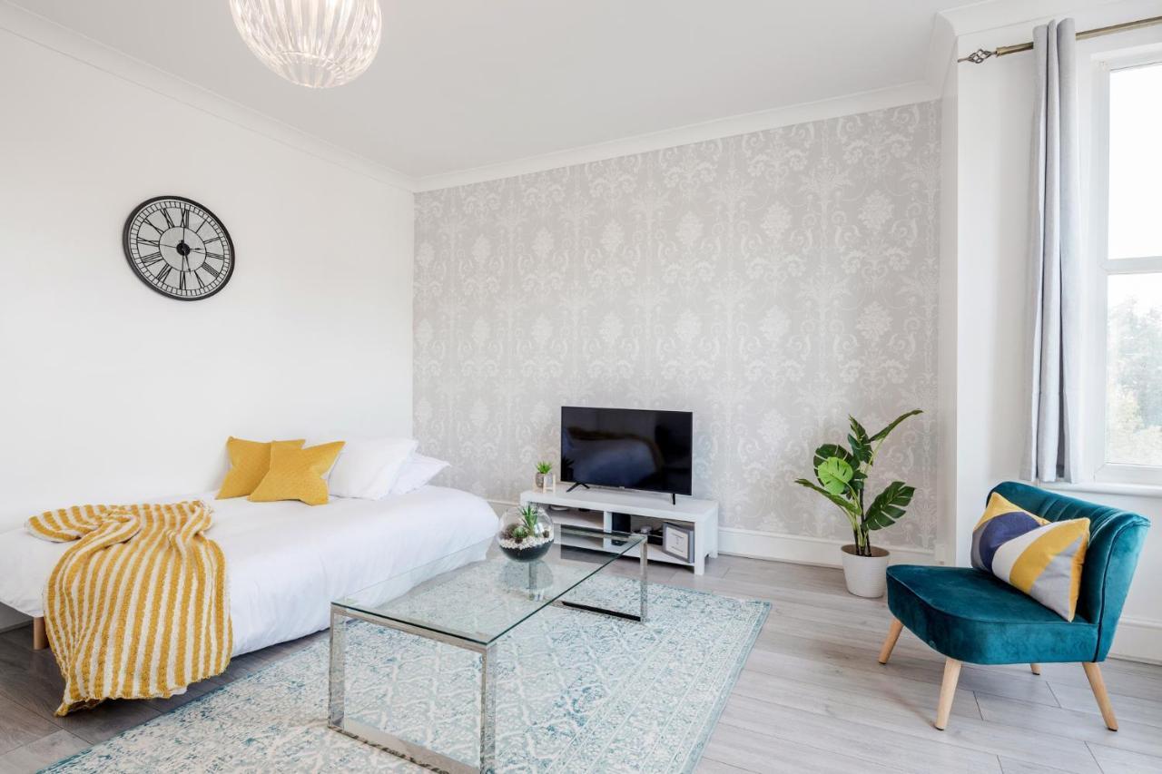 Business & Leisure 2 Bedroom & Parking By Damask Homes Ilford Kültér fotó